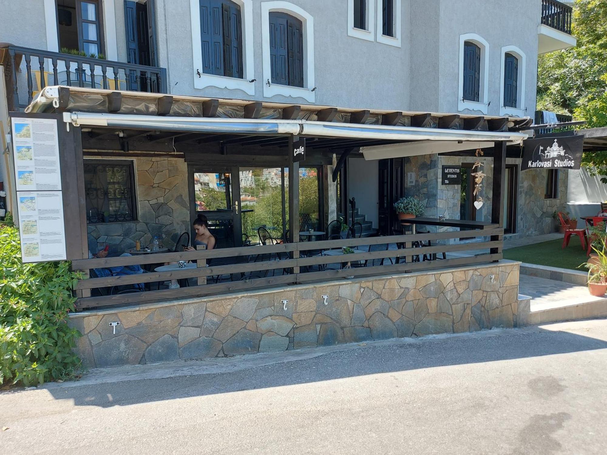 Appartamento Karlovasi *